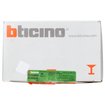 Mostrar detalles de D 200 CONTACTO PROTEGIDA 15A 2P+T CON SISTEMA DE PROTECCION INFANTIL BTICINO MX QZ5028T Imagen de D 200 CONTACTO PROTEGIDA 15A 2P+T CON SISTEMA DE PROTECCION INFANTIL BTICINO MX QZ5028T